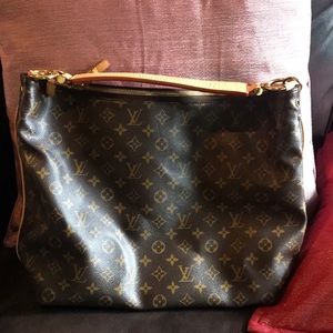Lois Vuitton sully bag